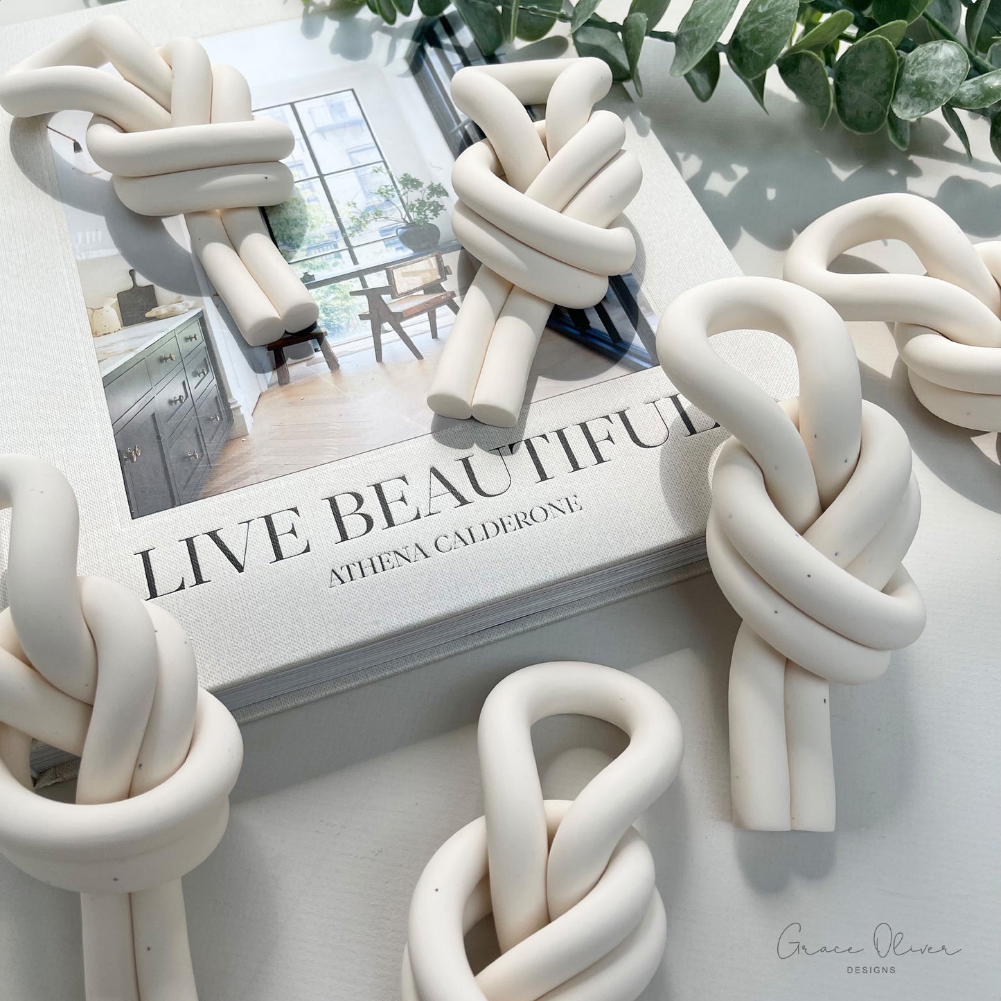 Decorative Paperweight Knot - Style 2