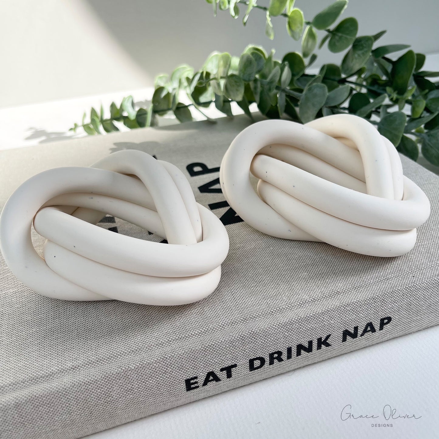 Decorative Paperweight Knot - Style 3