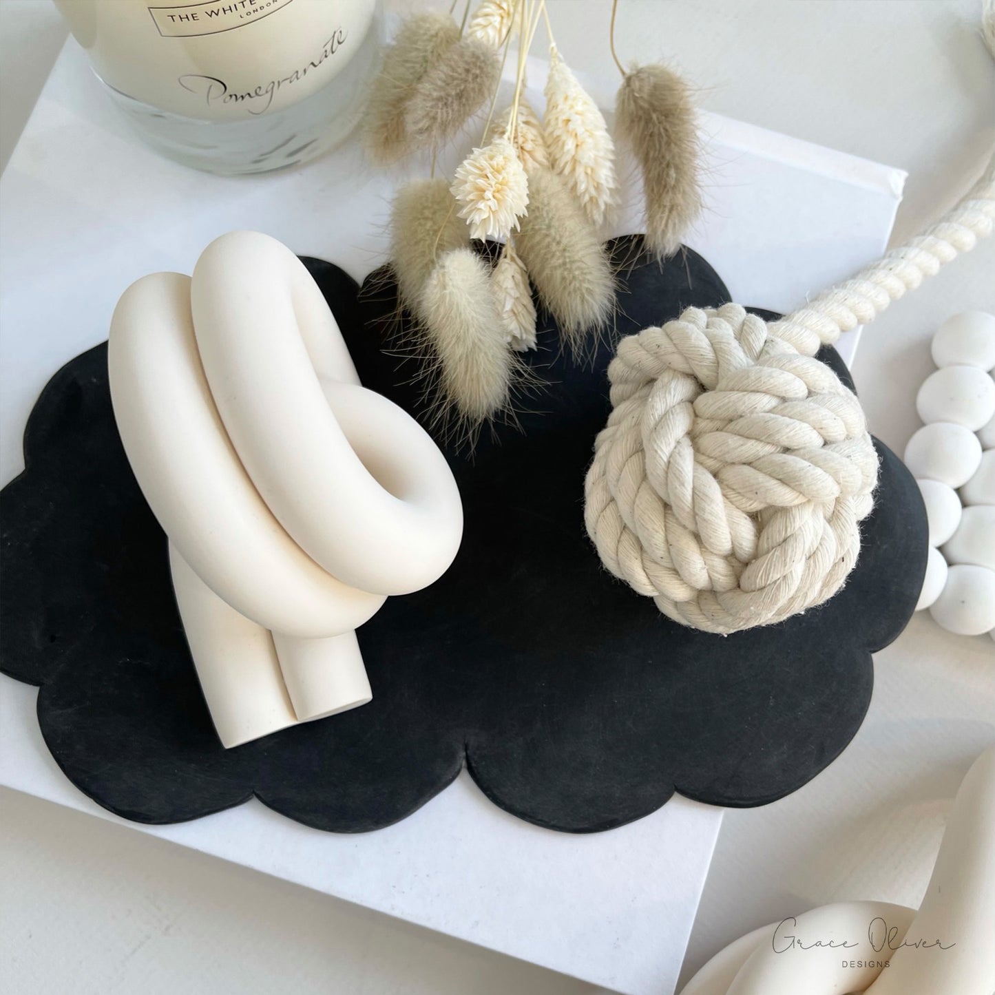 Decorative Paperweight Knot - Style 4